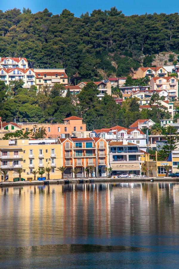 A & B Minimal Suite Ιι With Sea View In Argostoli Exterior photo
